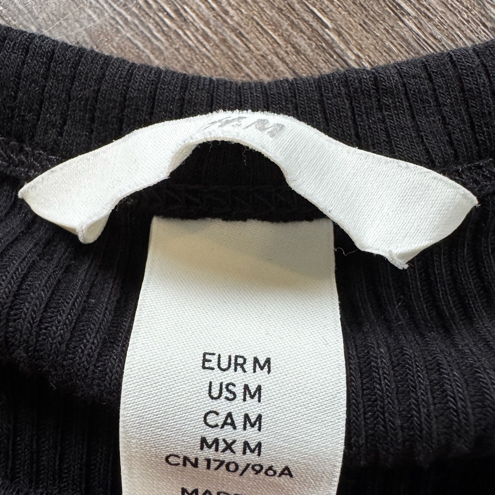 H&M Black Ribbed Tank Top - Picture 2 of 3